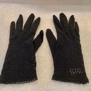 Vintage Van Raalte Black Stretch Lace Hand Gloves Made in Japan